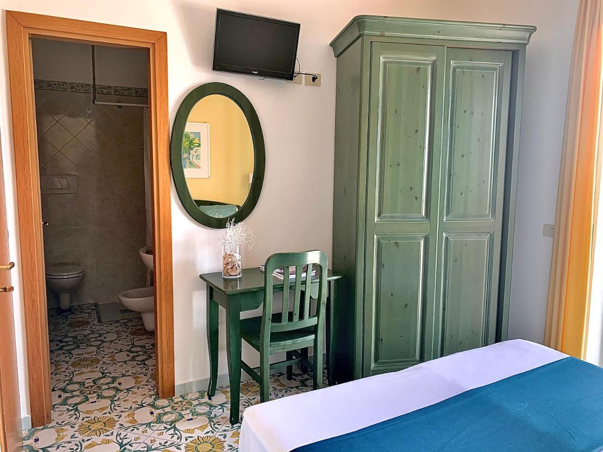 Resort Villa Flavio カザミッチョラ・テルメ エクステリア 写真