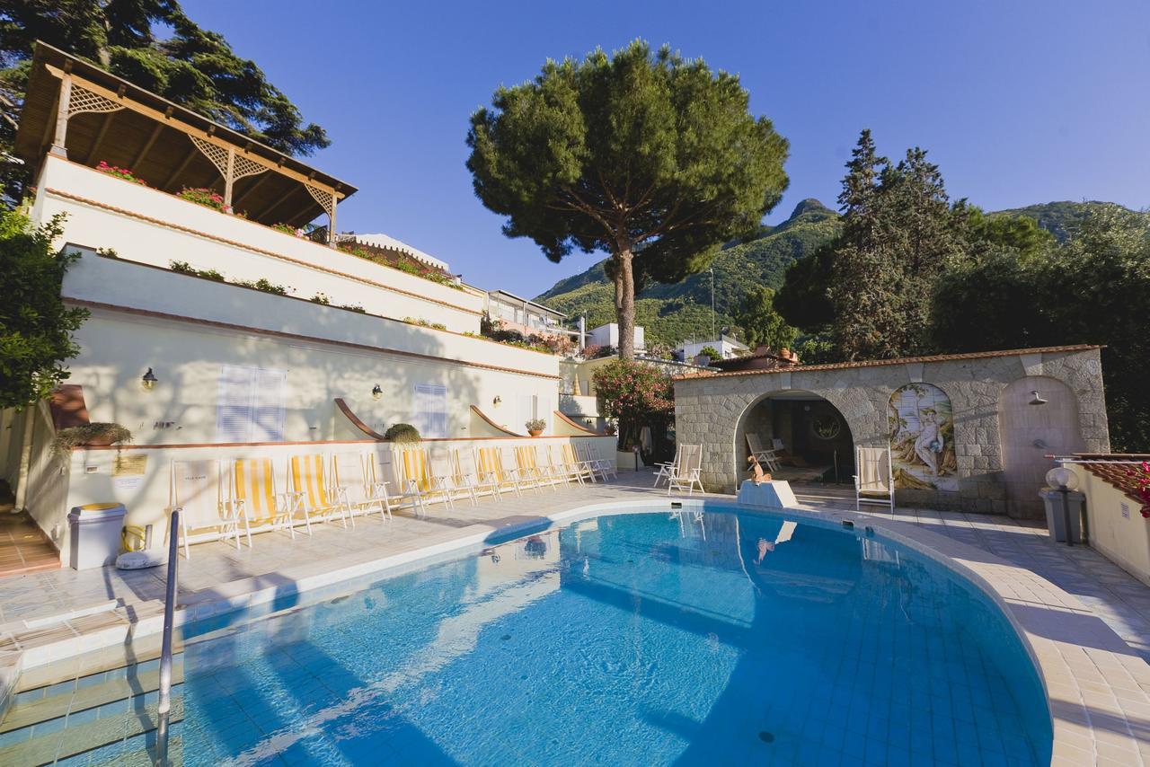 Resort Villa Flavio カザミッチョラ・テルメ エクステリア 写真